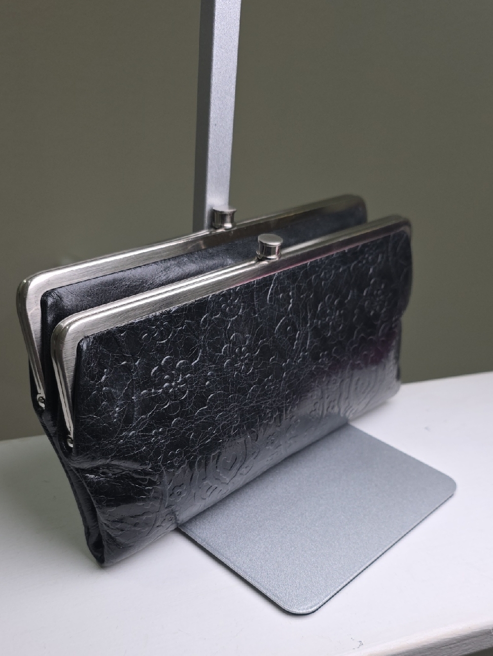 HOBO Black Leather Floral Embossed "Lauren" Double Snap Fold Open Clutch EUC - Picture 2 of 15